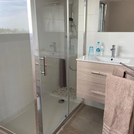 Ideal 2 Couples , Appt Dans Villa, Vue Mer, Piscine. Lejlighed