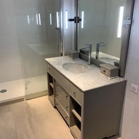 Lejlighed Ideal 2 Couples , Appt Dans Villa, Vue Mer, Piscine.