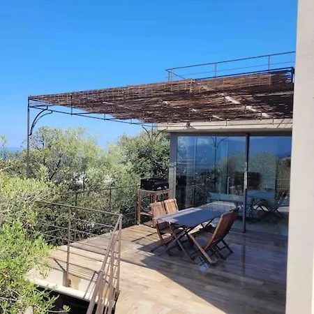 Ideal 2 Couples , Appt Dans Villa, Vue Mer, Piscine. לומיו